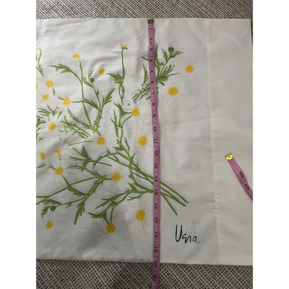 Vintage daisy print pillow case set - Picture 2 of 5